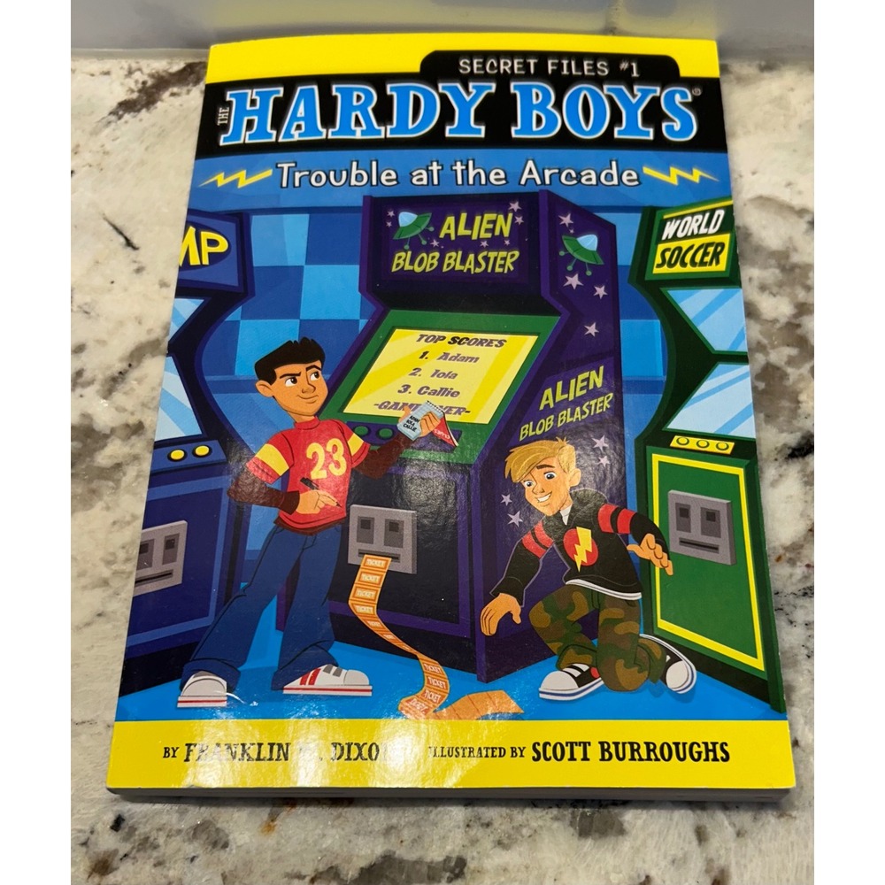 Hardy Boys Trouble at the Arcade Secret Files #1‎ Children's Chapter Book
